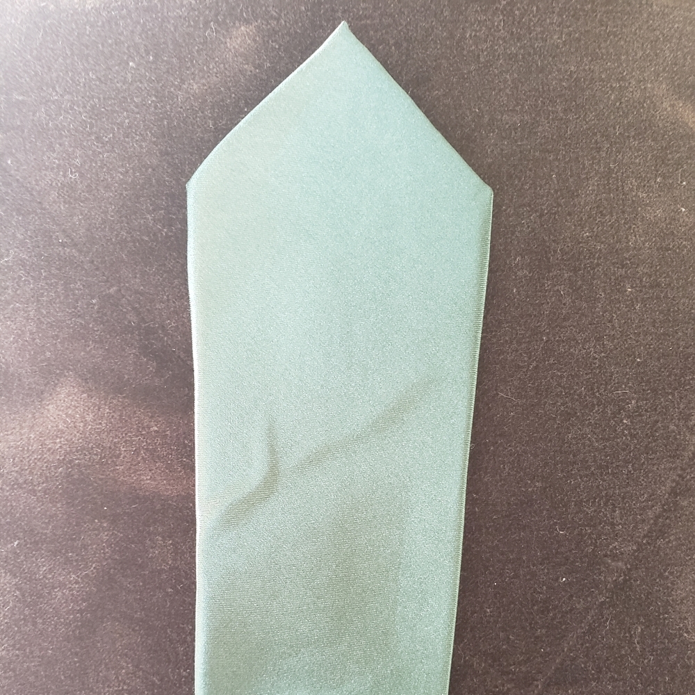 Vineyard vines tie